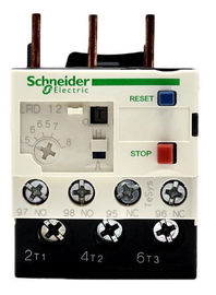 يمكن تركيب وحدة التحكم في التحكم الصناعي من Schneider TeSys LRD مباشرة تحت الأسلاك
